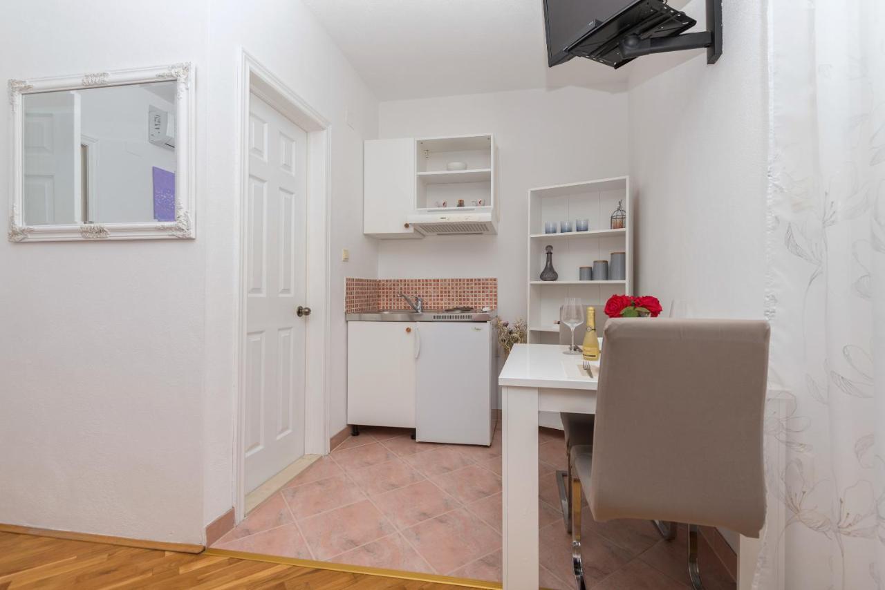 Skiljini Dvori - Studio-Apartman 1 Makarska Eksteriør bilde